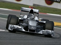 Mercedes-Benz объявила о покупке команды 