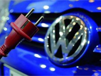 Концерн VW решил ежегодно продавать 300 тысяч электрокаров и гибридов

