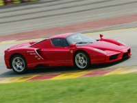 Преемник Ferrari Enzo получит гибридную силовую установку
