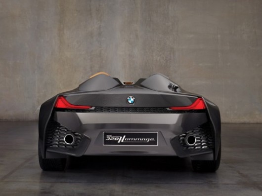 :  BMW 328 Hommage