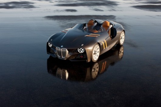 :  BMW 328 Hommage