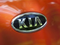 Kia        V8
