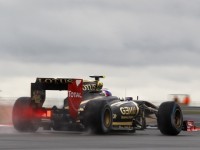 FIA ввела разные правила работы двигателей для Renault и Mercedes