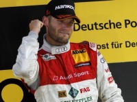 Мартин Томчик выиграл дождевую гонку DTM в Великобритании