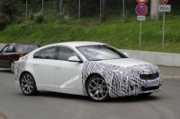 Opel Insignia   Audi RS4
