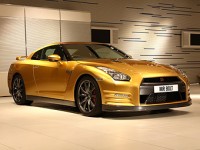 Nissan создал в честь пятикратного олимпийского чемпиона золотой GT-R