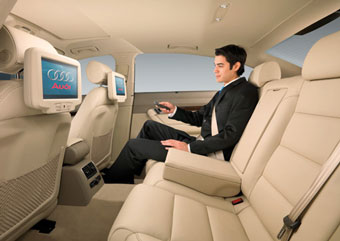 Audi превратила A6 в кинотеатр Audi превратила A6 в кинотеатр