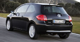 Toyota Auris подешевеет на 700 евро Toyota Auris подешевеет на 700 евро