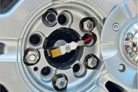 Новый прибор будет следить за давлением в шинах Новый прибор будет следить за давлением в шинах