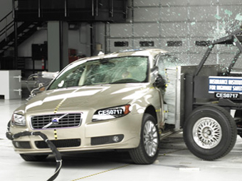 Kia, Acura � Volvo �������� ������ ������ � ������� ����-�����