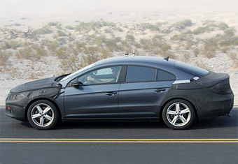 Четырехдверный Volkswagen на тестах, шпионское фото. Четырехдверный Volkswagen на тестах, шпионское фото.