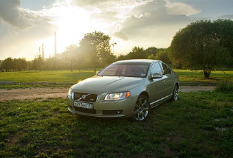 Volvo S80 и V70 получат новый двухлитровый мотор Volvo S80 и V70 получат новый двухлитровый мотор