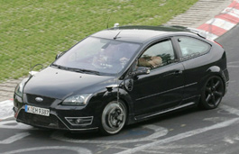 Ford Focus RS ������� 3,0-�������� �����, ��������� ����.
