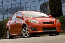 Toyota ����������� ����� ��������� Matrix