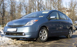 ��������� ������ � ���� ������ Toyota Prius Hybrid 