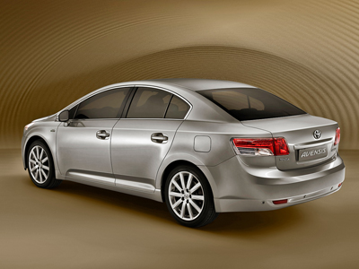 Toyota ������� �� ����� ���������� ������ Avensis
