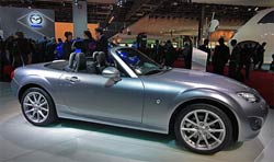 В дизайне MX-5 стало больше В дизайне MX-5 стало больше