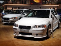 Ford ����� ���������� � ������������� �� ������� Volvo