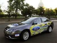 Гибридный Ford Fusion установил рекорд экономичности Гибридный Ford Fusion установил рекорд экономичности