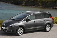 Peugeot представил модель 5008 (фото) Peugeot представил модель 5008 (фото)