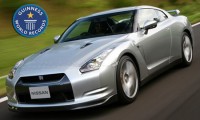 Nissan GT-R попал в Книгу рекордов Гиннеса Nissan GT-R попал в Книгу рекордов Гиннеса