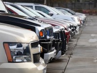 Москвичи перестали покупать отечественные автомобили Москвичи перестали покупать отечественные автомобили