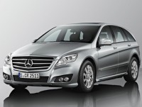 Mercedes R-класса: новое лицо, старая «начинка» (фото)
Mercedes R-класса: новое лицо, старая «начинка» (фото)