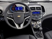 В сеть попали фотографии интерьеров четырех новинок Chevrolet В сеть попали фотографии интерьеров четырех новинок Chevrolet