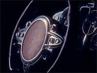 Компания Pagani показала в видеоролике кусочки нового суперкара Компания Pagani показала в видеоролике кусочки нового суперкара