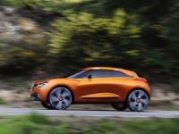 � Renault �������� ���� Range Rover Evoque �� ������� �������-���� Captur