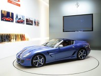 Ferrari построила для коллекционера уникальный суперкар (фото) Ferrari построила для коллекционера уникальный суперкар (фото)