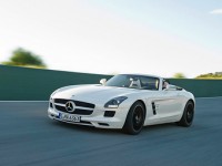 Официальные фото и видео суперкара Mercedes-Benz SLS AMG без крыши (фото и видео) Официальные фото и видео суперкара Mercedes-Benz SLS AMG без крыши (фото и видео)