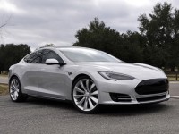 Tesla ��������� ������ ������������ �������� ������ � �������