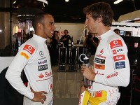 Баттон извинился перед Хэмилтоном за столкновение в Канаде Баттон извинился перед Хэмилтоном за столкновение в Канаде