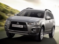 В июле в России появится Mitsubishi Outlander XL с мотором 3.0 В июле в России появится Mitsubishi Outlander XL с мотором 3.0