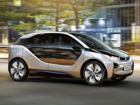 Новинка: пятидверный электромобиль BMW i3 с карбоновым кузовом (фото) Новинка: пятидверный электромобиль BMW i3 с карбоновым кузовом (фото)