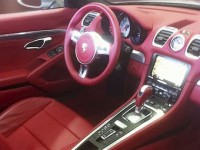 Фотошпионы засняли интерьер нового Porsche Boxster Фотошпионы засняли интерьер нового Porsche Boxster
