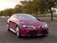 Toyota показала гибрид будущего - NS4 (фото) Toyota показала гибрид будущего - NS4 (фото)
