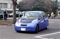 Японцы построили дальнобойный электромобиль SIM-WIL Японцы построили дальнобойный электромобиль SIM-WIL