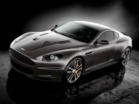 Aston Martin привез в Россию спецсерию суперкара DBS (фото) Aston Martin привез в Россию спецсерию суперкара DBS (фото)