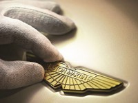 Новый Aston Martin DBS рассекретят на Нюрбургринге Новый Aston Martin DBS рассекретят на Нюрбургринге