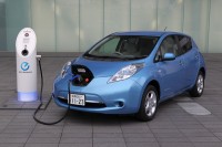 Nissan Leaf стал домашней электростанцией Nissan Leaf стал домашней электростанцией