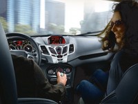 Ford поможет водителям справляться со стрессом на дорогах Ford поможет водителям справляться со стрессом на дорогах