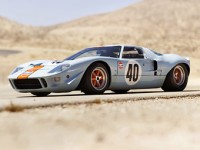 Гоночный Ford GT40 установил рекорд стоимости (фото) Гоночный Ford GT40 установил рекорд стоимости (фото)