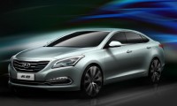 Компания Hyundai показала предвестника семейного седана Компания Hyundai показала предвестника семейного седана