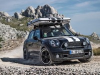 Компания MINI построила автомобили для отдыха на природе Компания MINI построила автомобили для отдыха на природе