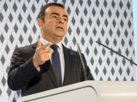 ����� Mercedes-Benz � Infiniti ���������� ��� Renault � Nissan