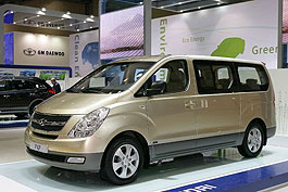 Hyundai    H1
