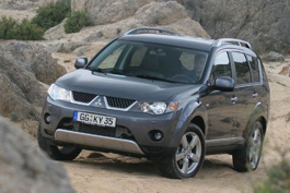 Mitsubishi Outlander XL    
