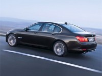   BMW    7-Series
